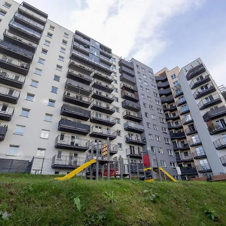 Apartment Elegant Szpakowa 10 With 2 Parking Spaces & Terrace By Renters
