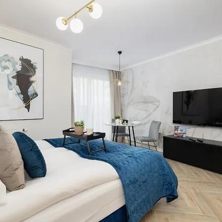 Elegant Szpakowa 10 With 2 Parking Spaces & Terrace By Renters