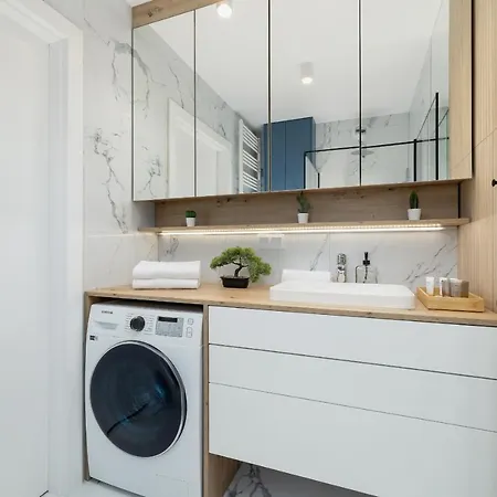 Elegant Szpakowa 10 With 2 Parking Spaces & Terrace By Renters Apartment