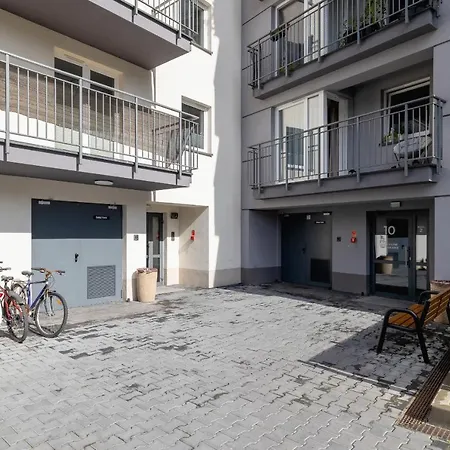 Apartment Elegant Szpakowa 10 With 2 Parking Spaces & Terrace By Renters *
