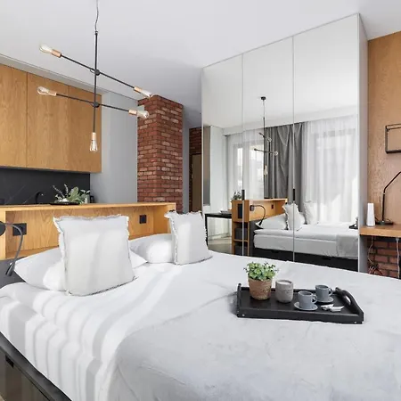 Apartment Go With Balcony Rakowicka Cracow By Renters