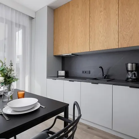 Go With Balcony Rakowicka Cracow By Renters Apartment Krakow