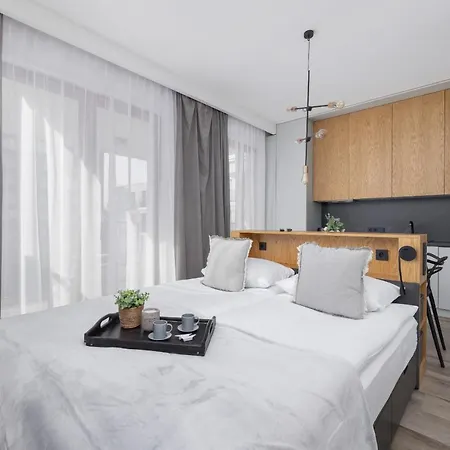 Go With Balcony Rakowicka Cracow By Renters Krakow