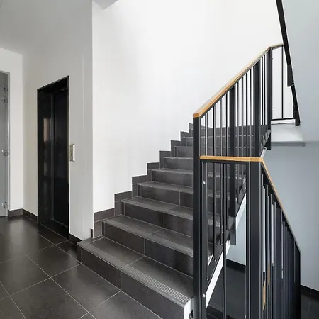 Go With Balcony Rakowicka Cracow By Renters Apartment Krakow