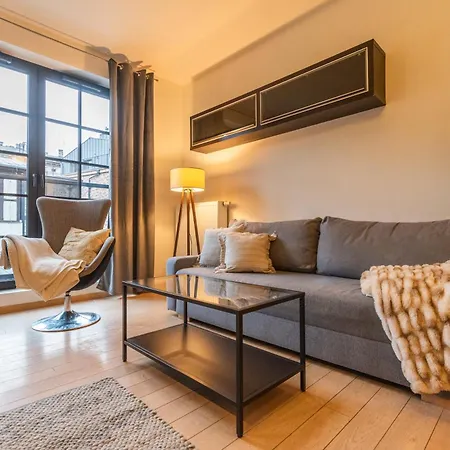 Lights Apartment *