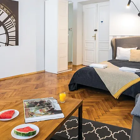 Old Town Bis Apartment