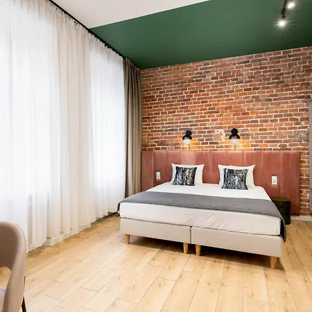 1898 Parkside Boutique Aparthotel 2*