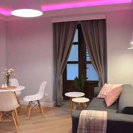 Toop - Near Market Square Apartment