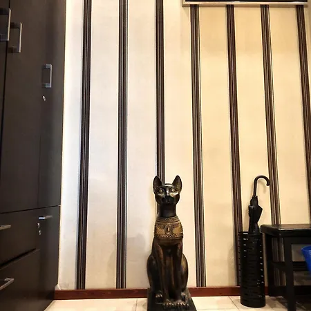 Luxury Senate Apartment *
