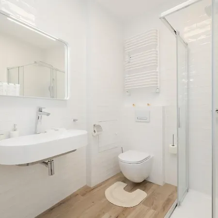 Beautiful & Stylish Dietla With Air Conditioning By Renters Apartment Krakow