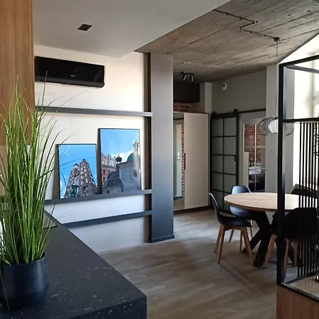 In The Heart Of The Apartment Krakau