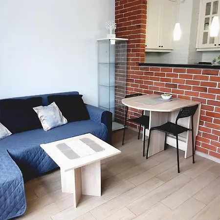 Z Podziemnym Parkingiem Ulica Wroclawska Apartment