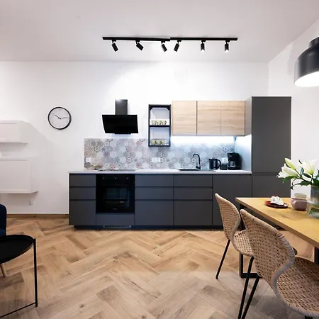 Native Pulaskiego 6 * Krakov