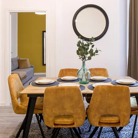 Apartment Wawelove Pilsudskiego - 3 Bedroom Apt. With Balcony And Free Parking! Krakow