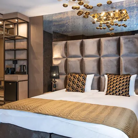 Art Luxury Hotel 4*