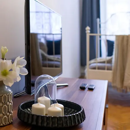 Wawelove Royal Spacious 2 Bedroom Apt 1 Min To Main Sq!