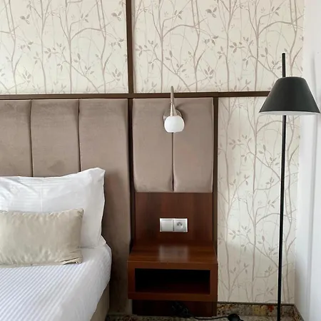 Hotel Metropolo By Golden Tulip Krakow