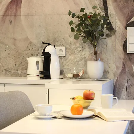 Apartment Viva Lila Apartment, Free Parking, Close To Vistula River - By Homelike