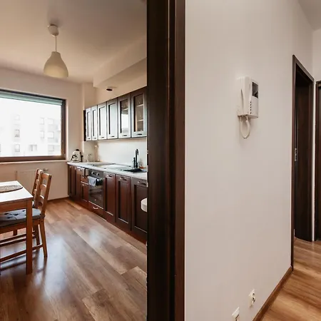 2-room With Garage And Air Conditioning In The Center كراكوفيا
