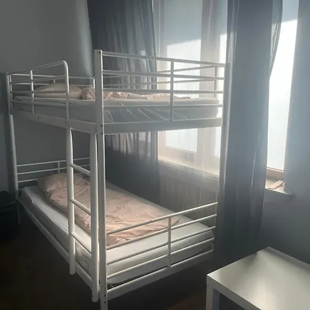 4 Couples & 4 Friends Bed & Breakfast 2*