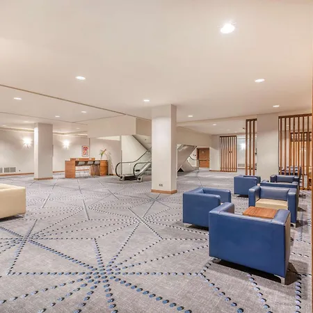 Doubletree By Hilton Hotel&convention Center Hotel 4*