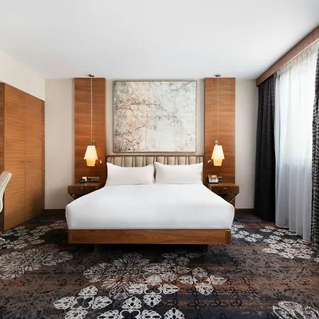 Doubletree By Hilton Hotel&convention Center Hotel