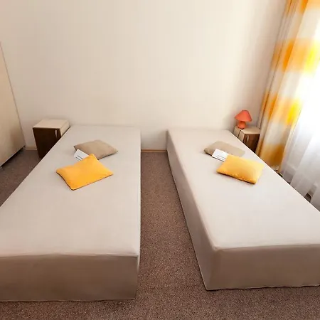24 Hostel