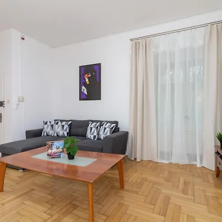 Apartment Heart Of The City Market Square Cracow By Renters