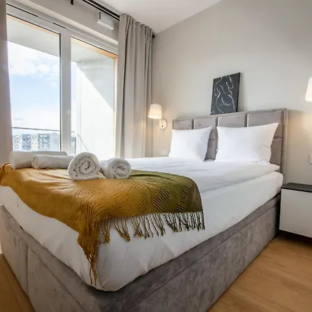 Inpoint Tauron Arena With Free Parking - Lema St 17 *