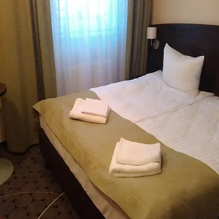 Travel 3*