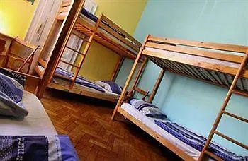 Old Town Luxe Retreat - King Bed - Steps To Main Square Appartement *
