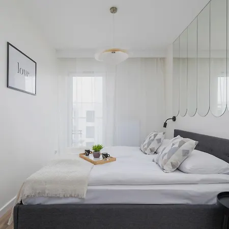 Apartment Modern In Podgorze By Renters