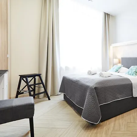 Compact Slowackiego Avenue Apartment *