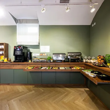 Appart hôtel Home Aparthotel 4*