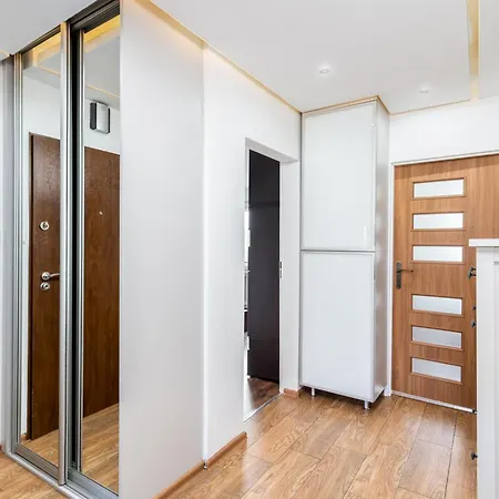 Apartment Stojalowskiego 3-bedroom Krakow