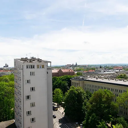 Panoramic View P4you Pl 公寓 *