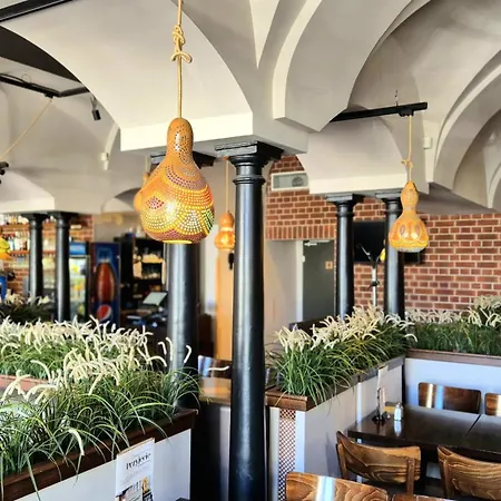 Main Square Aparthotel 3*