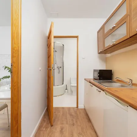 Apartment 3-bedroom - 51 Dietla Street *