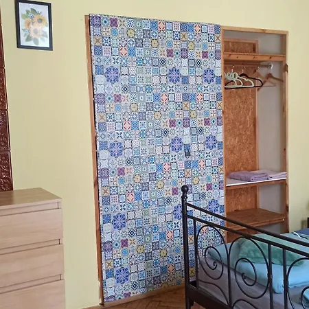 Retro & Garden Hostal *