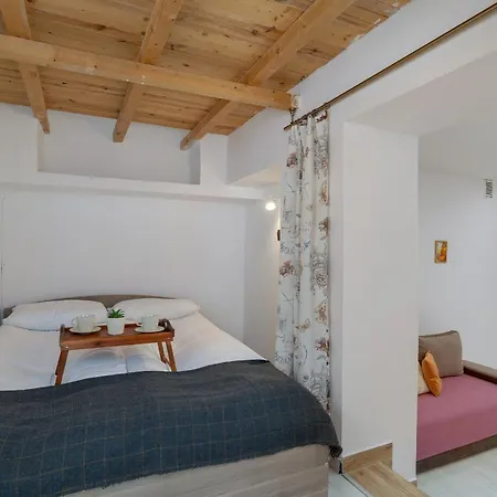By Renters Krakow