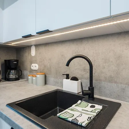 Center, Modern, Quiet Place By Homeclick Apartment *