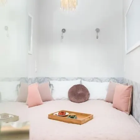 1 - Bedroom - Plac Na Groblach 19 Krakkó
