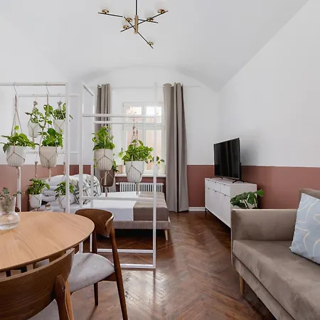 Appartement 2-bedroom - Rejtana 10 *