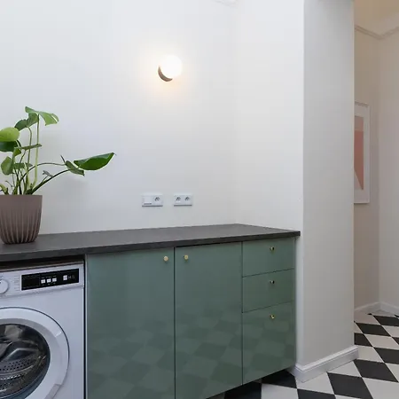 Apartment 3-bedroom - Rejtana 10