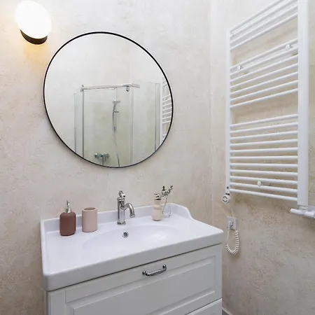 Apartment 3-bedroom - Rejtana 10