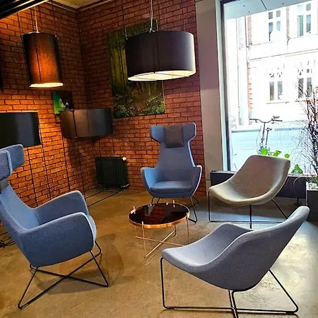 Malila Premium Cracow Lwowska 1 Апартаменты *