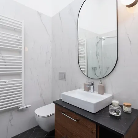 3 Bedroom With The Balcony - Rejtana 10 דירה קרקוב