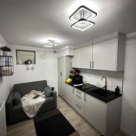 Apartament Skwerowa Nest *