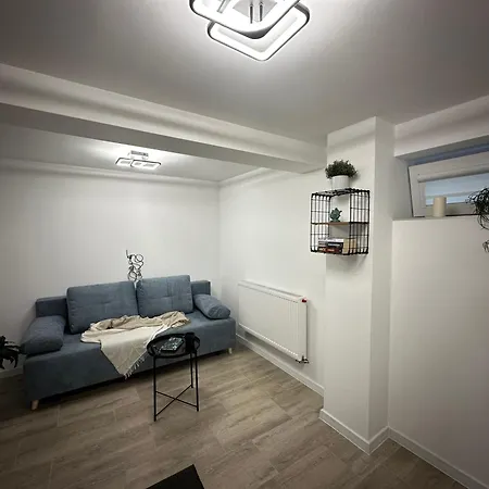 Apartament Skwerowa Nest *