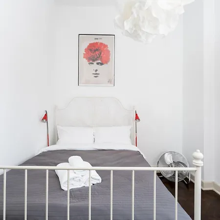 Old Town Spacious Apartment
